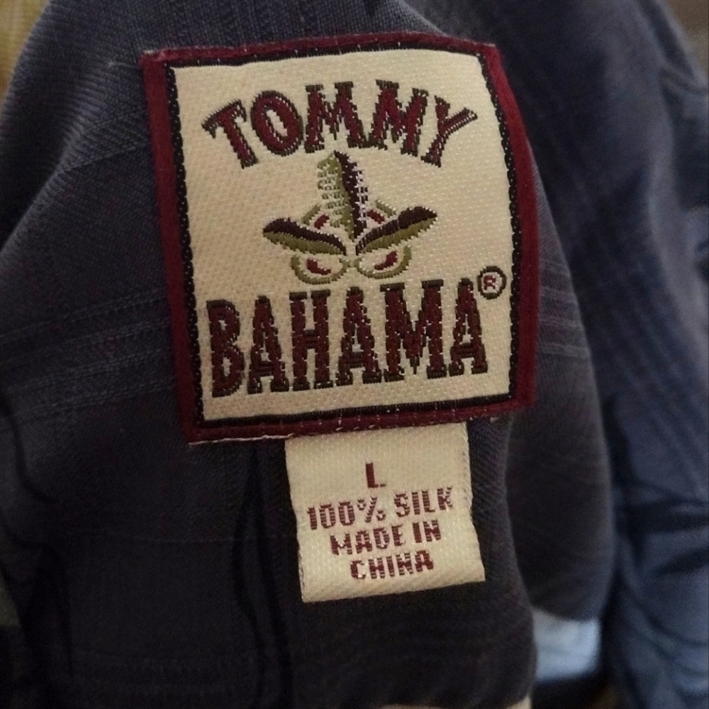 Tommy Bahama. Large. 100% Silk. Black. Yellow/Black floral pattern.